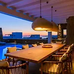Splendid Mykonos Luxury & فيلة Mykonos Town