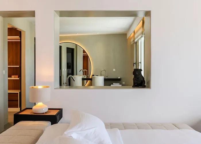 Splendid Mykonos Luxury & Mykonos Town